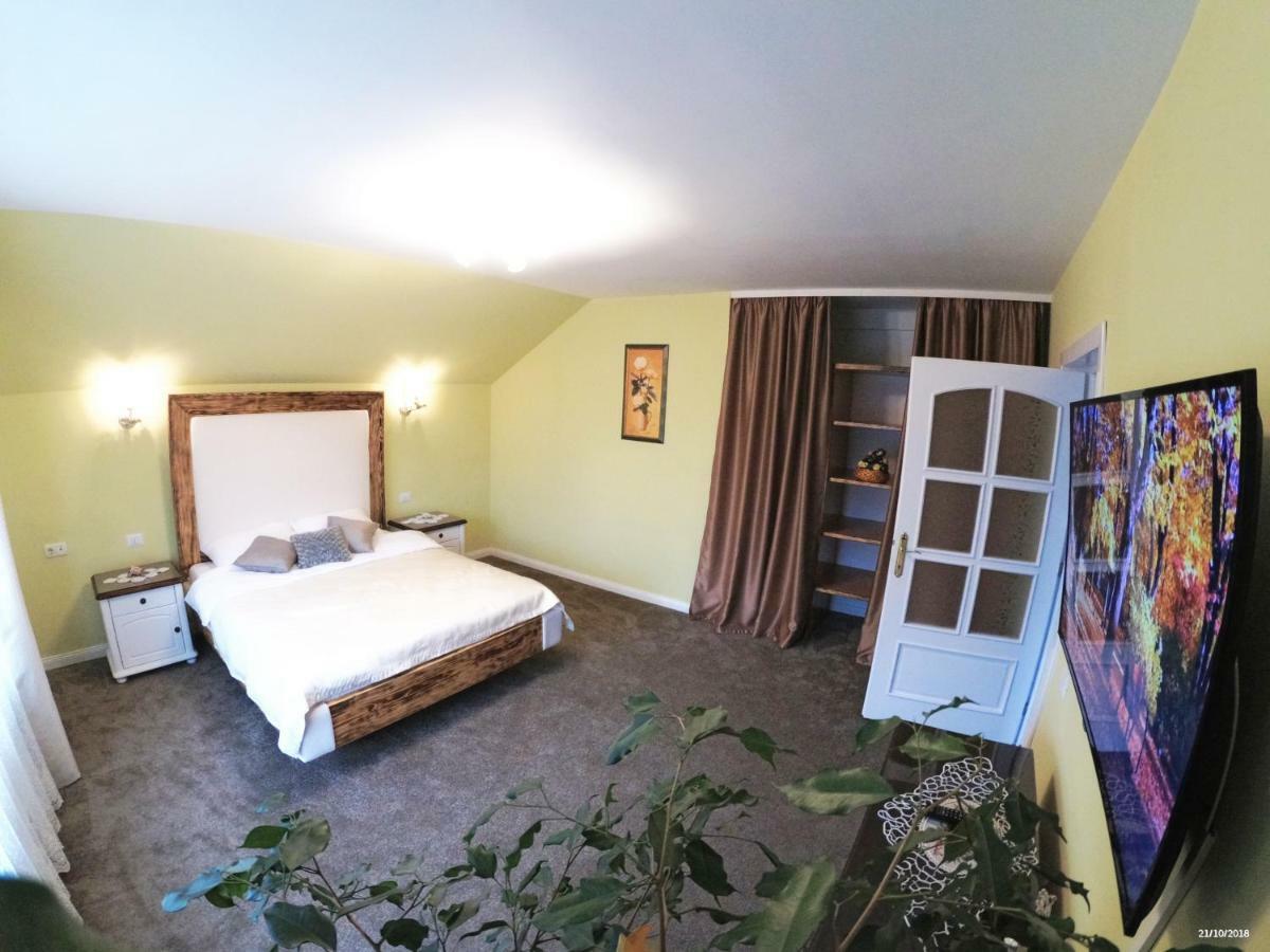 Apulum Gardens Hotel Alba Iulia Exterior foto